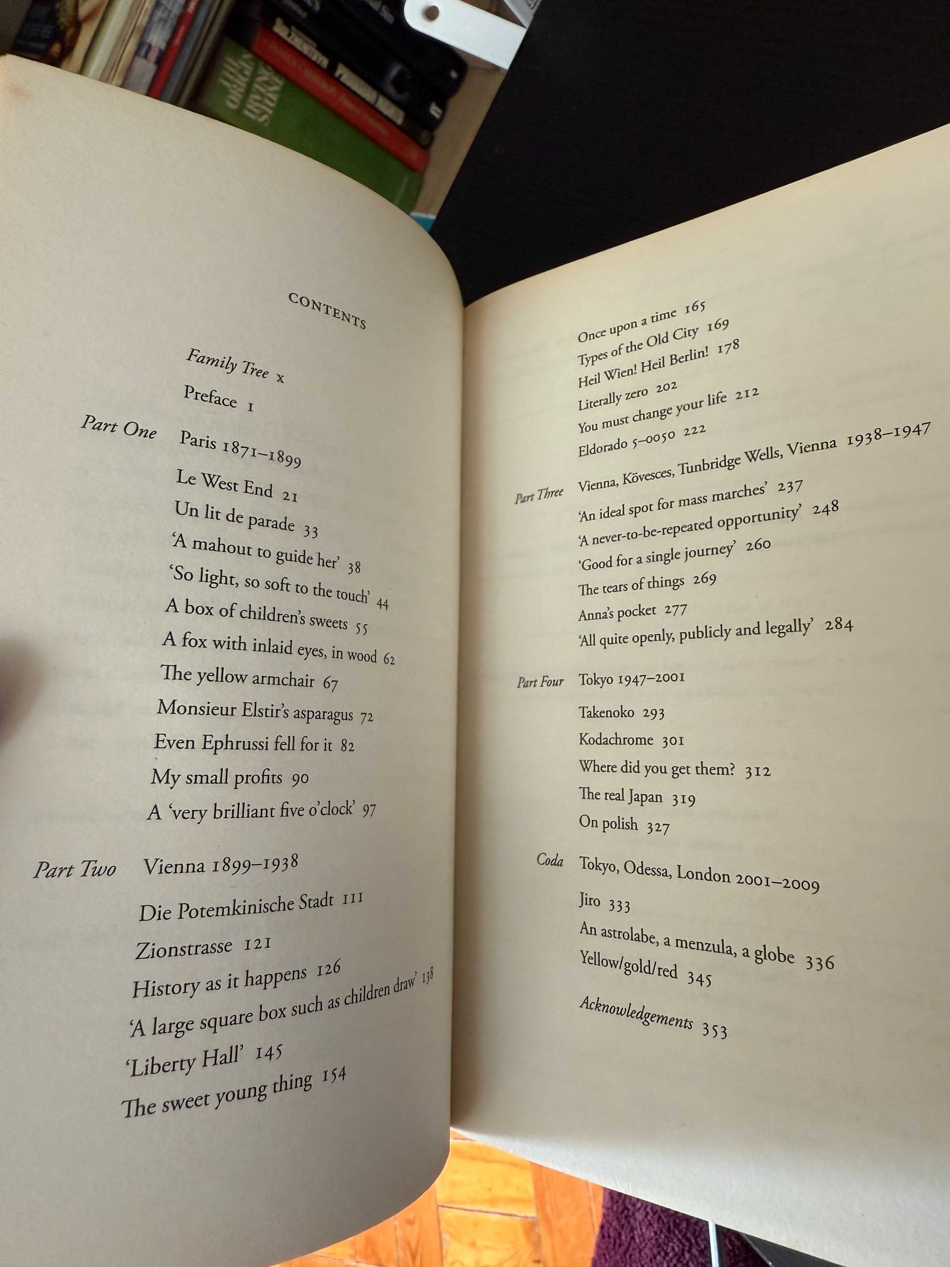 Edmund de Waal – The Hare with Amber Eyes: A Hidden Inheritance