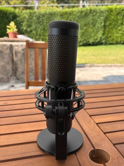 Microfone Hyperx Quadcast S, como NOVO, pouco uso