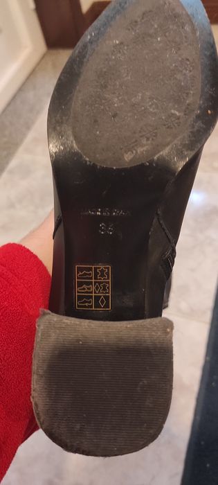 Botas de cano em pele