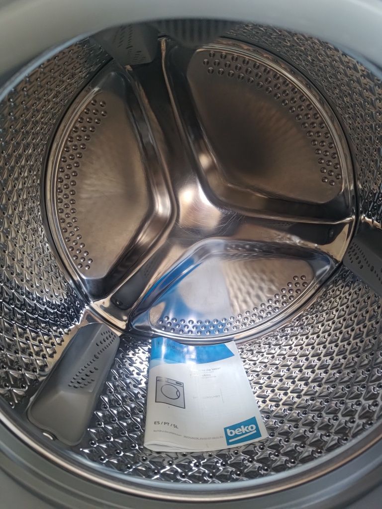Máquina de Lavar Roupa Beko