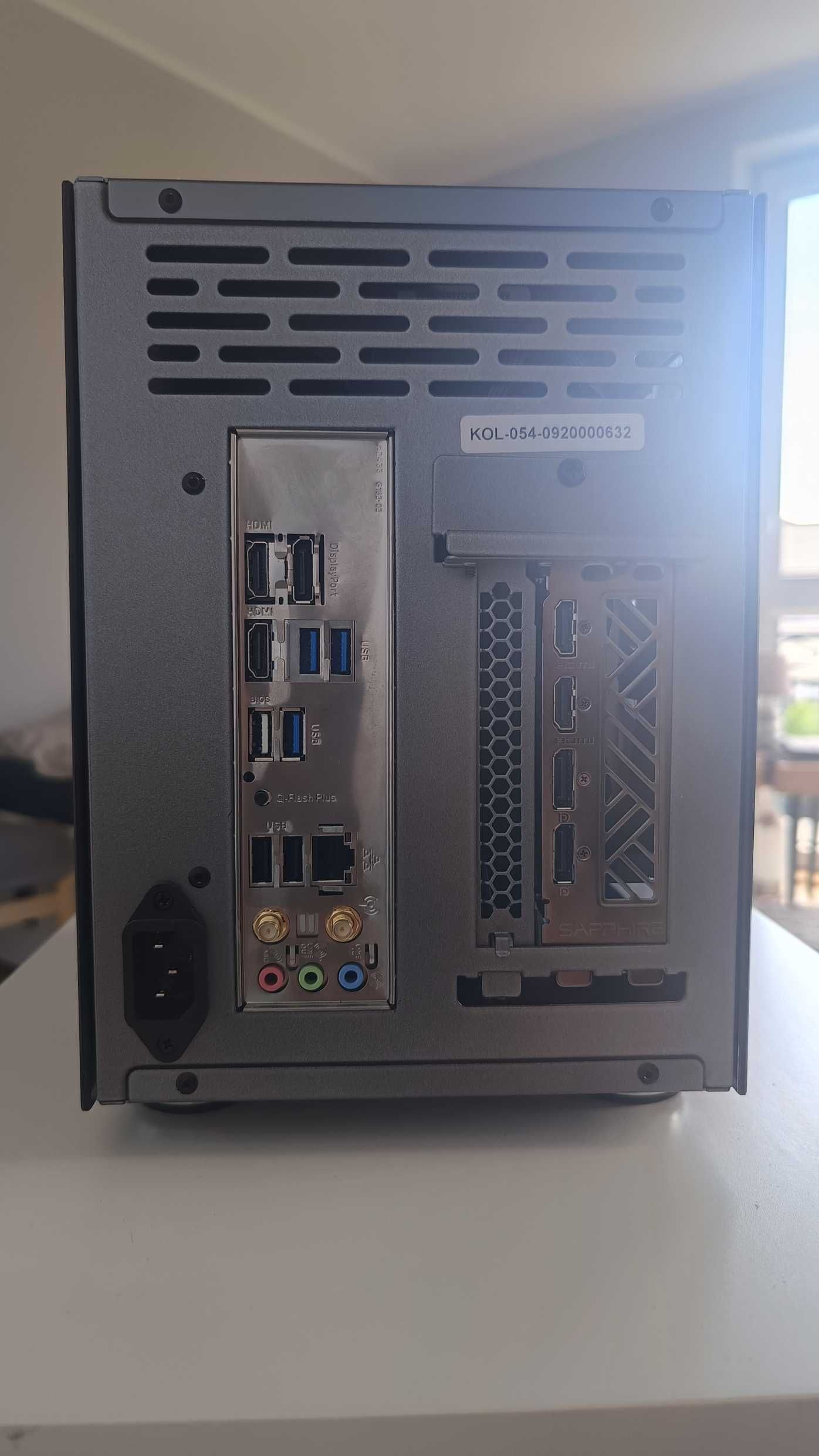 Komputer PC gamingowy mini itx AMD
