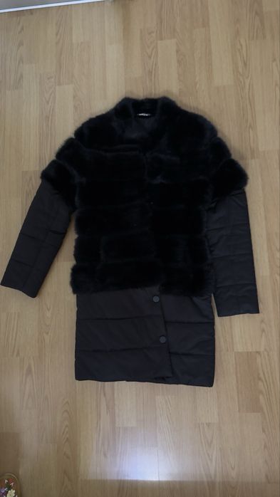 Пуховик-жилетка с натуральным мехом