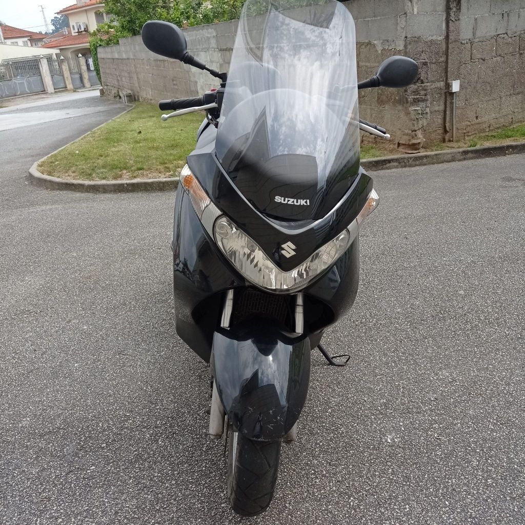 Suzuki Burgman 2012