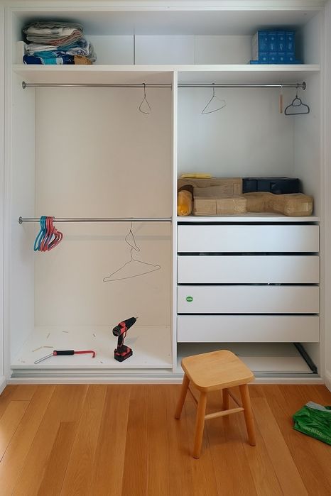 Szafa garderoba drzwi przesuwne z lustrem