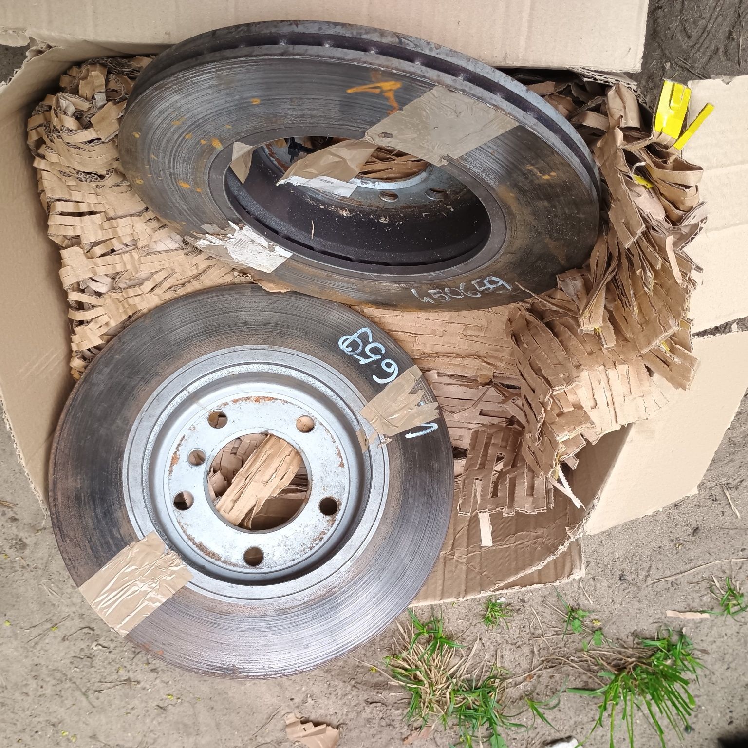 Tarcze hamulcowe tylne BMW F30 F31 wentylowane