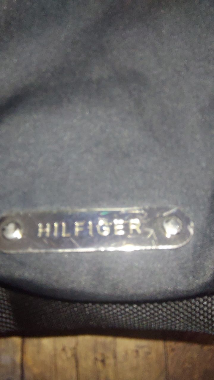 Sprzedam torebkę Hilfiger