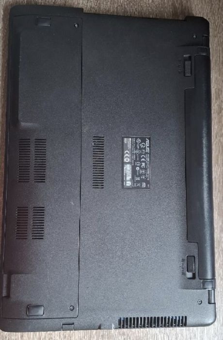 Ноутбук Asus X550V (i5-3230M, SSD 240ГБ, GT 720M 2ГБ)