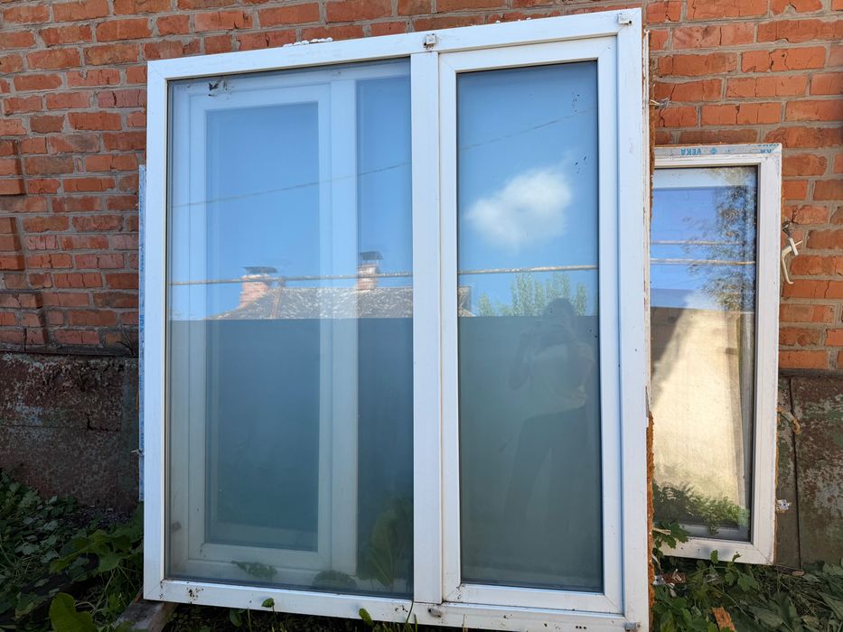 Продам пластикові вікна