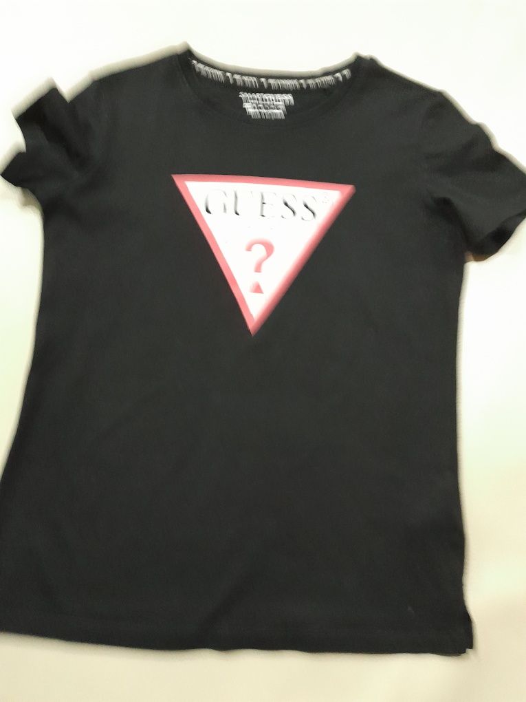 T-shirts Guess  preta