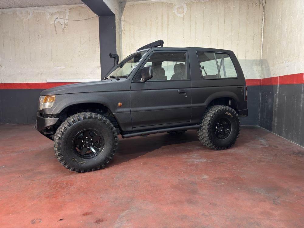 Mitsubishi Pajero 2.5