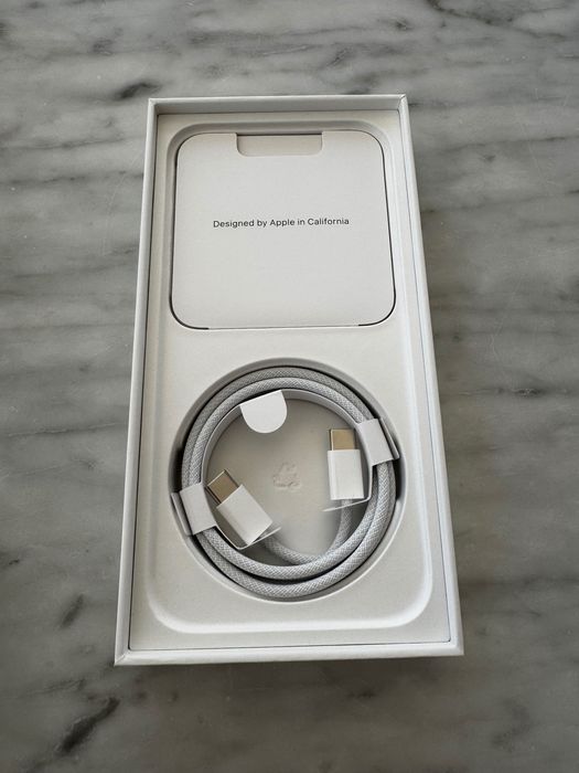 iPhone 15 Pro Max 256 GB Azul Titânio Impecável