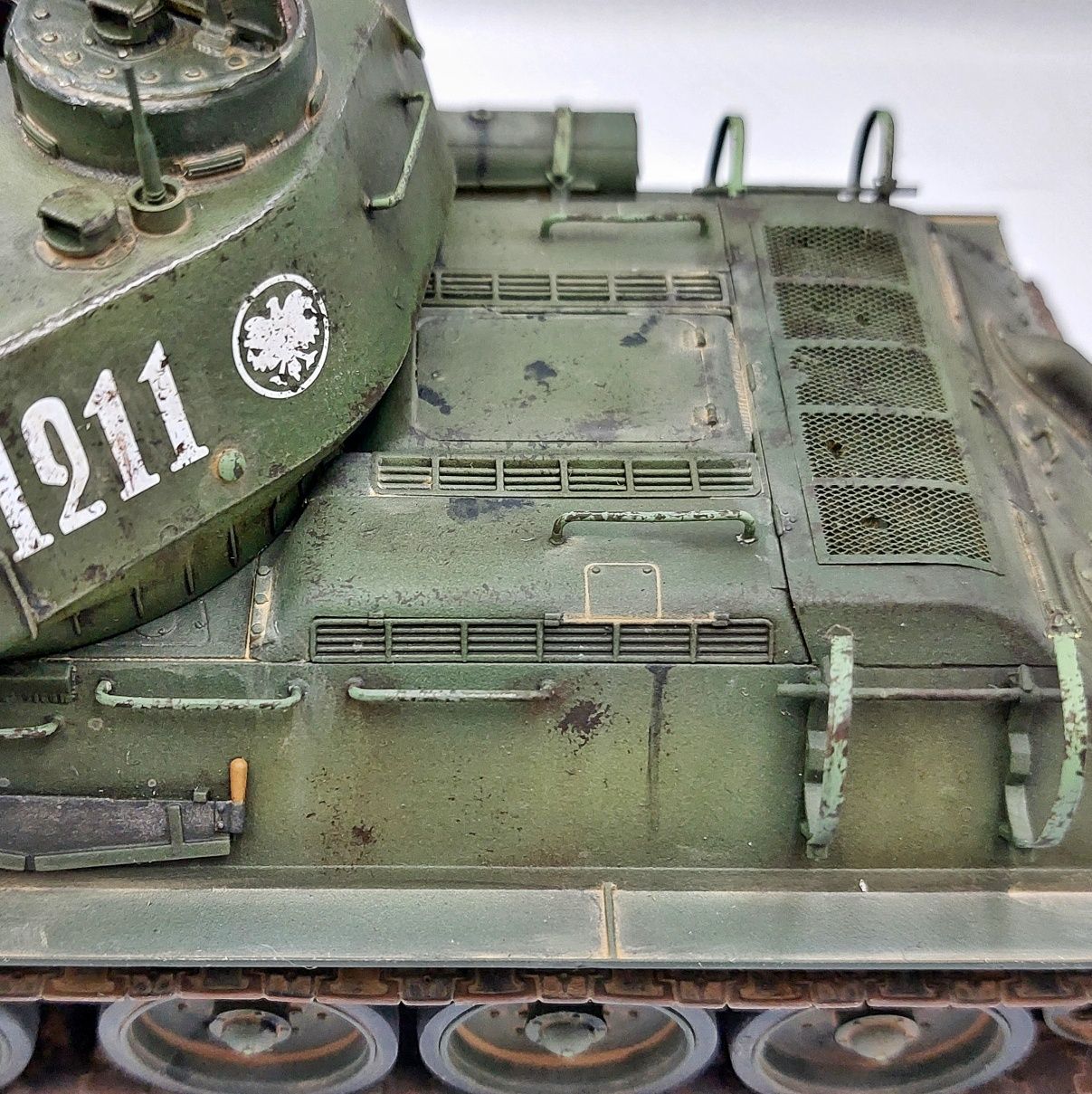T-34/85 Model 1944 No.174 Factory 1/35