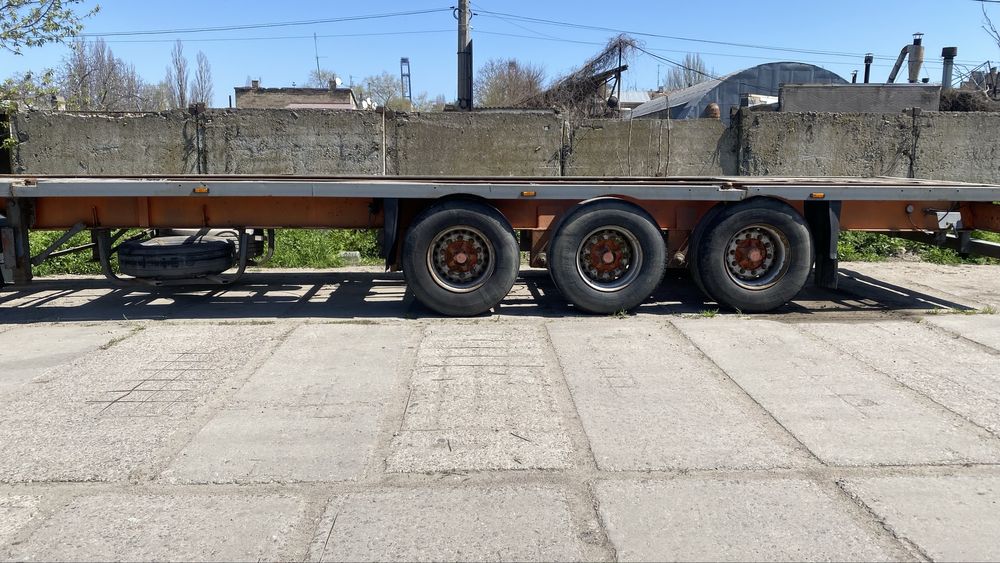 Напів причіп контейнеровоз