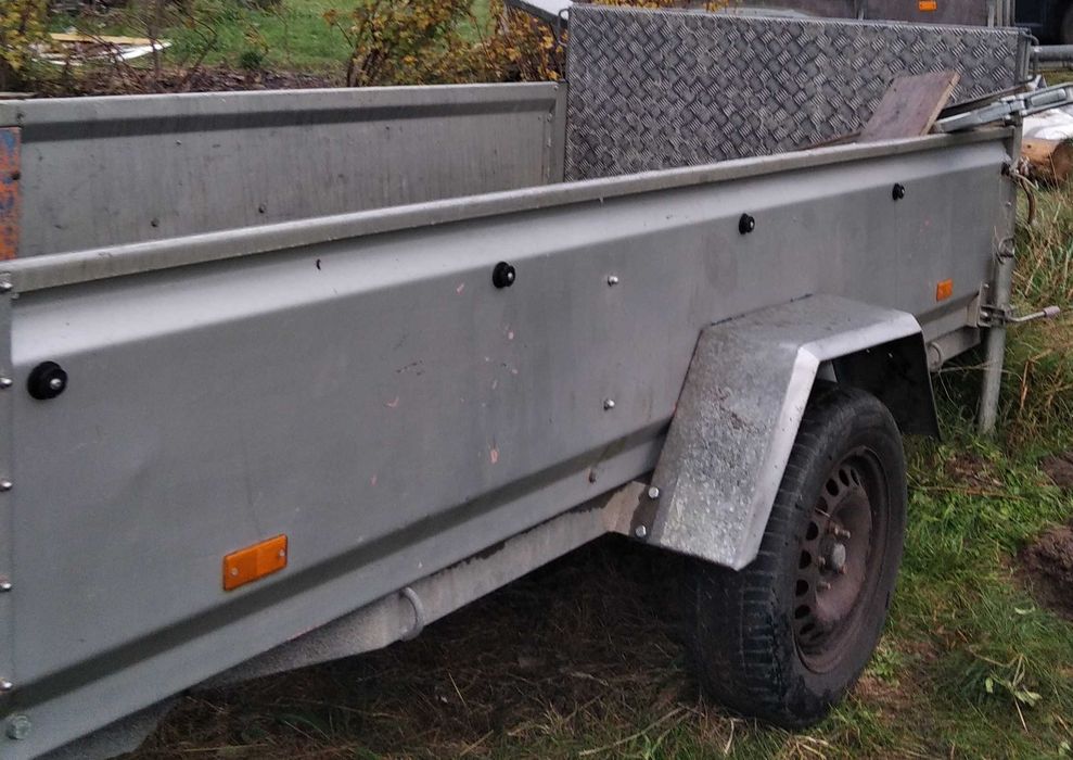 Sprzedam przyczepę samochodową DMX 600 kg