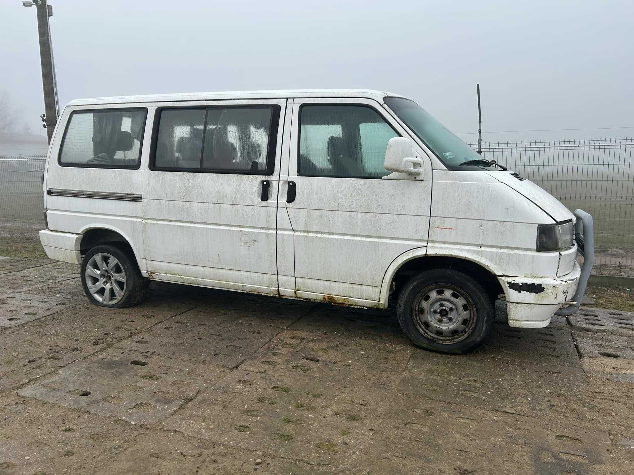 Volkswagen Transporter T4 2.4D Biały/ Na części