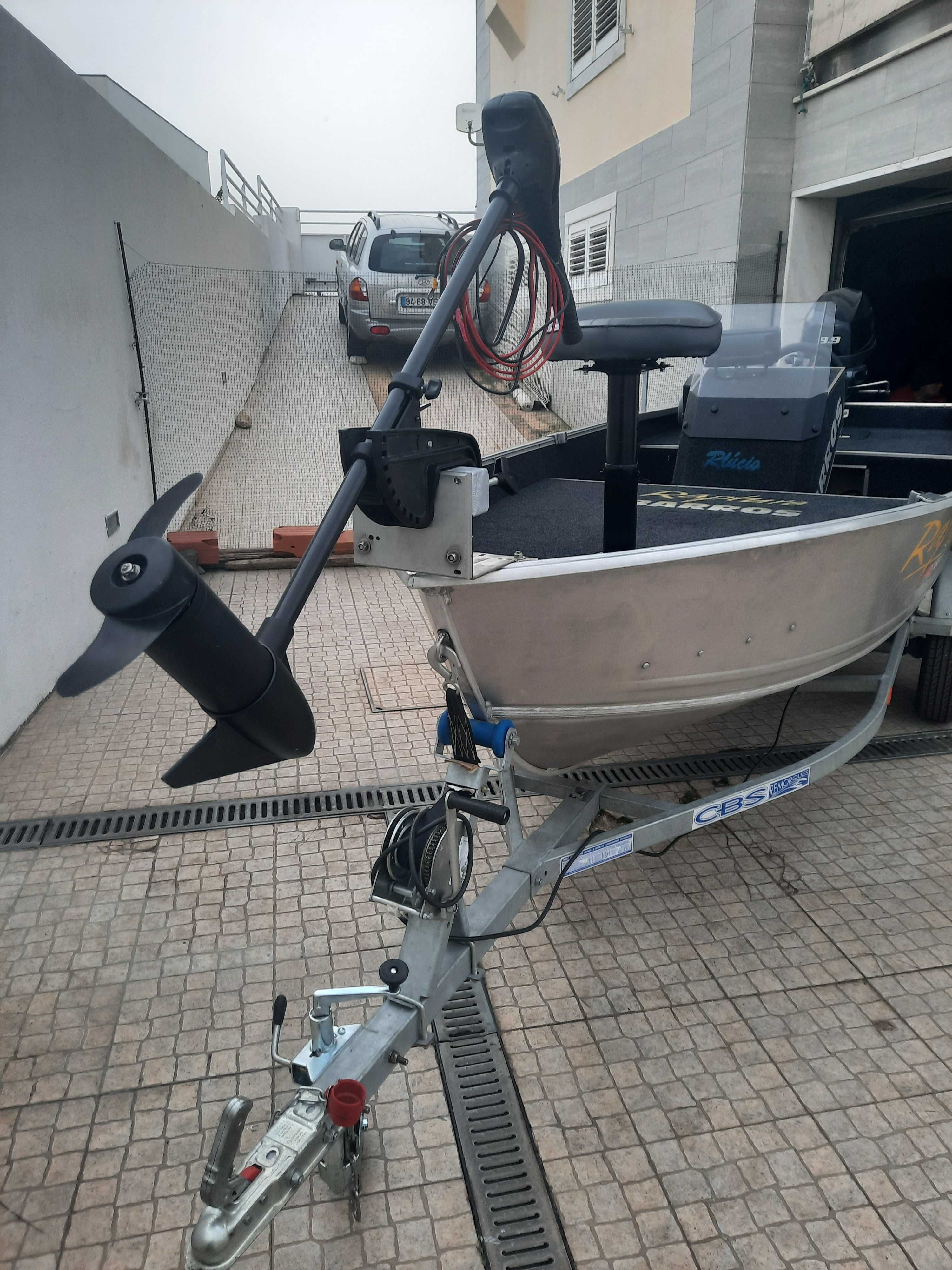 Barco Achigâ / Lùcio com Yamaha 20 hp 4 tempos