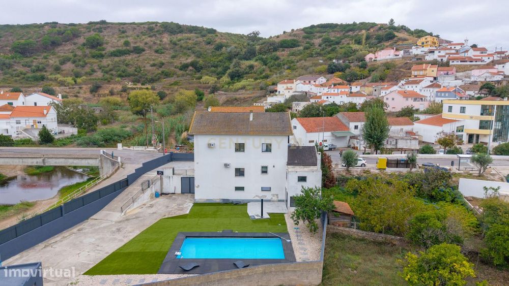 MORADIA Isolada com entradas Independentes.