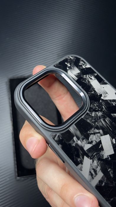 Чохли з кованого карбону на IPhone, чехол на айфон