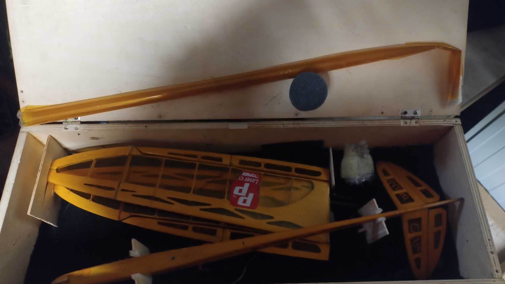Model szybowca RC mini glider 900mm rozpiętość 110gr