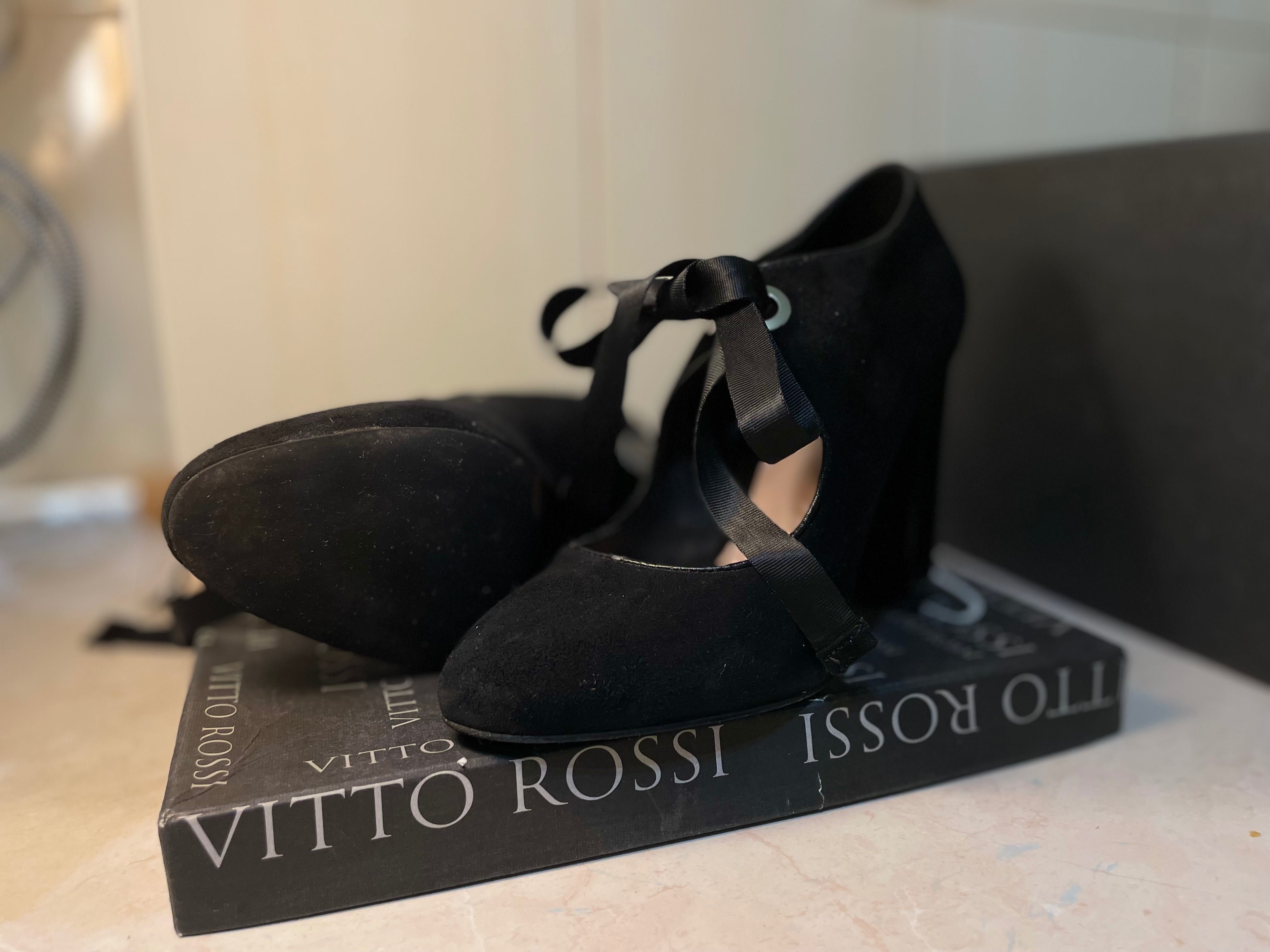 Туфли Vitto Rossi 39 р натуральная замша