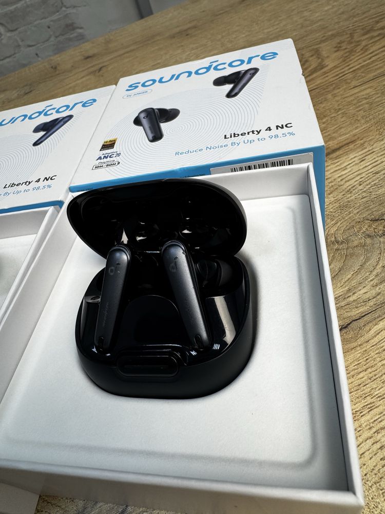 Навушники Anker Soundcore Liberty 4 NC
