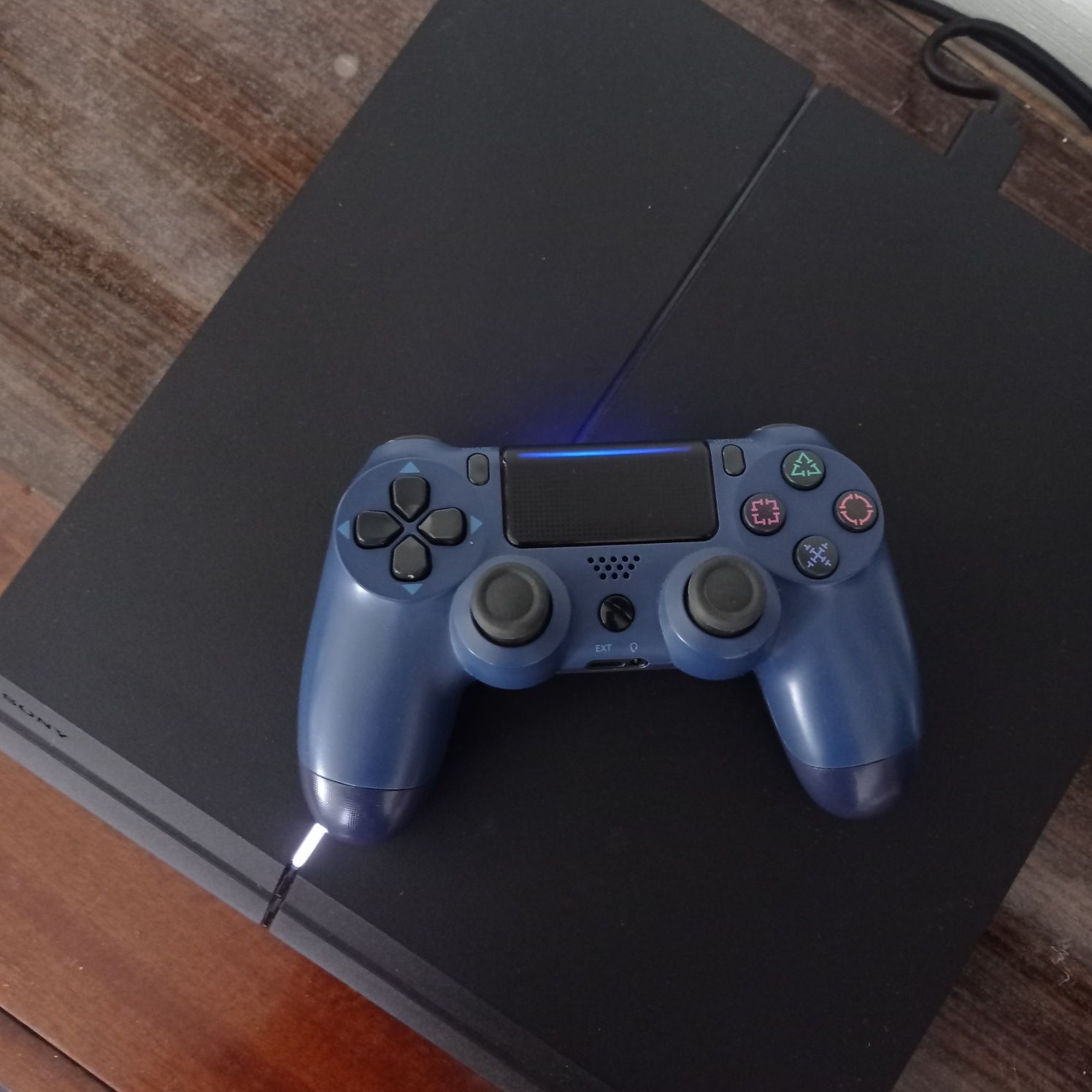 PS 4 . Рік гарантії.