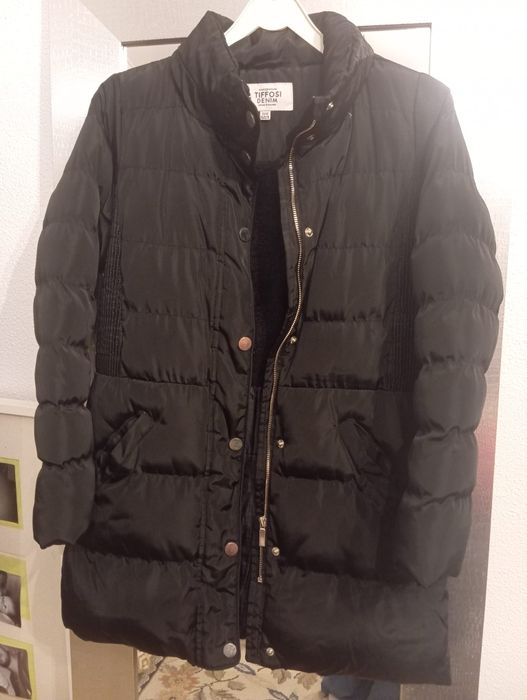 Casaco quente e impermeável. 12 anos menina. Ótimo estado. Pouco uso