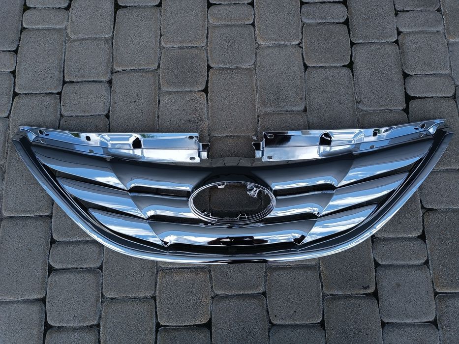 Решетка радиатора центральная Sonata yf y20 соната юф lpi разборка