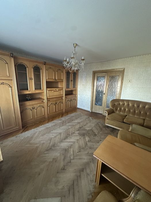 Продаж 4 кімнатної квартири