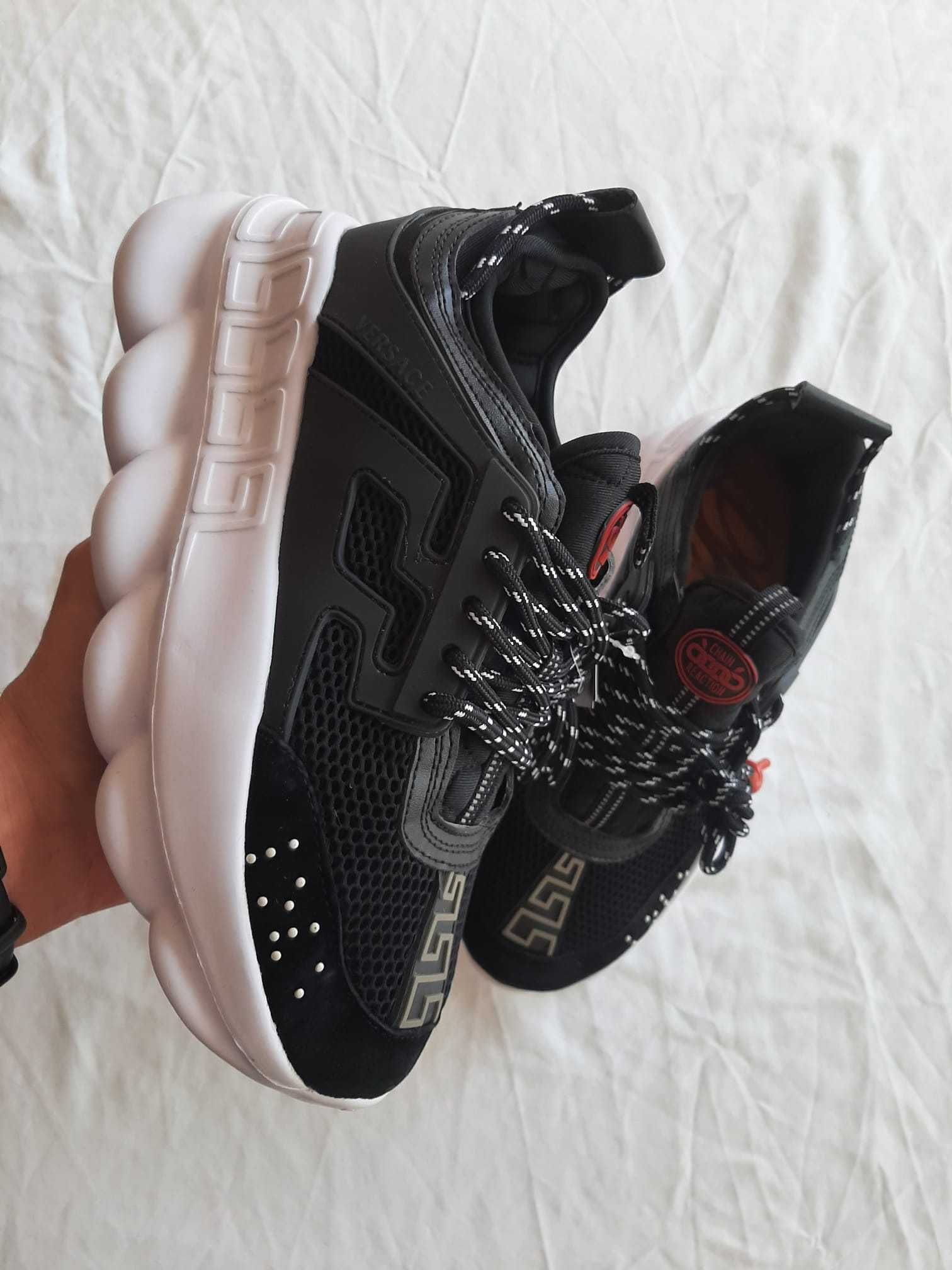 Sapatilhas Versace Chain Reaction