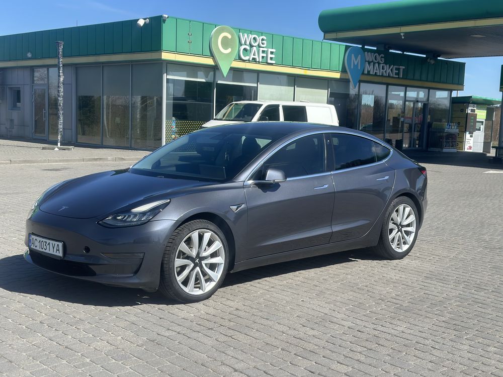 Tesla Model 3 2018 long Range 75