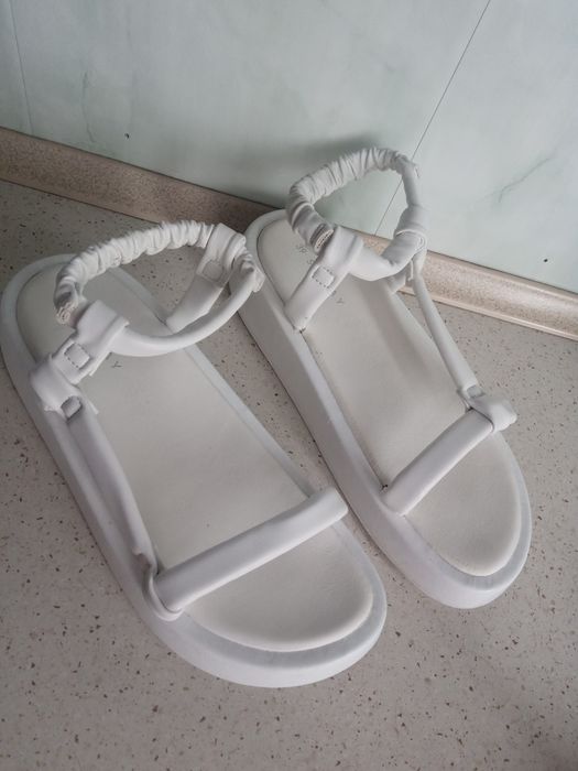 Buty sandały sinsay rozmiar 39 wkładka 25 cm