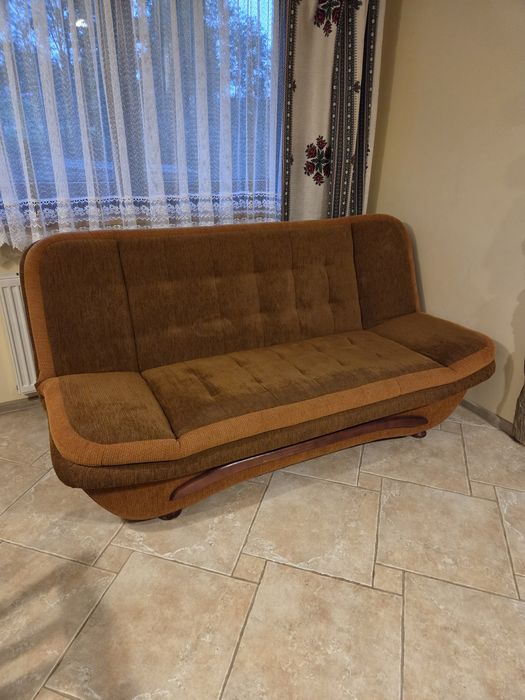 Sofa dwuosobowa do spania wersalka (dwie sztuki)