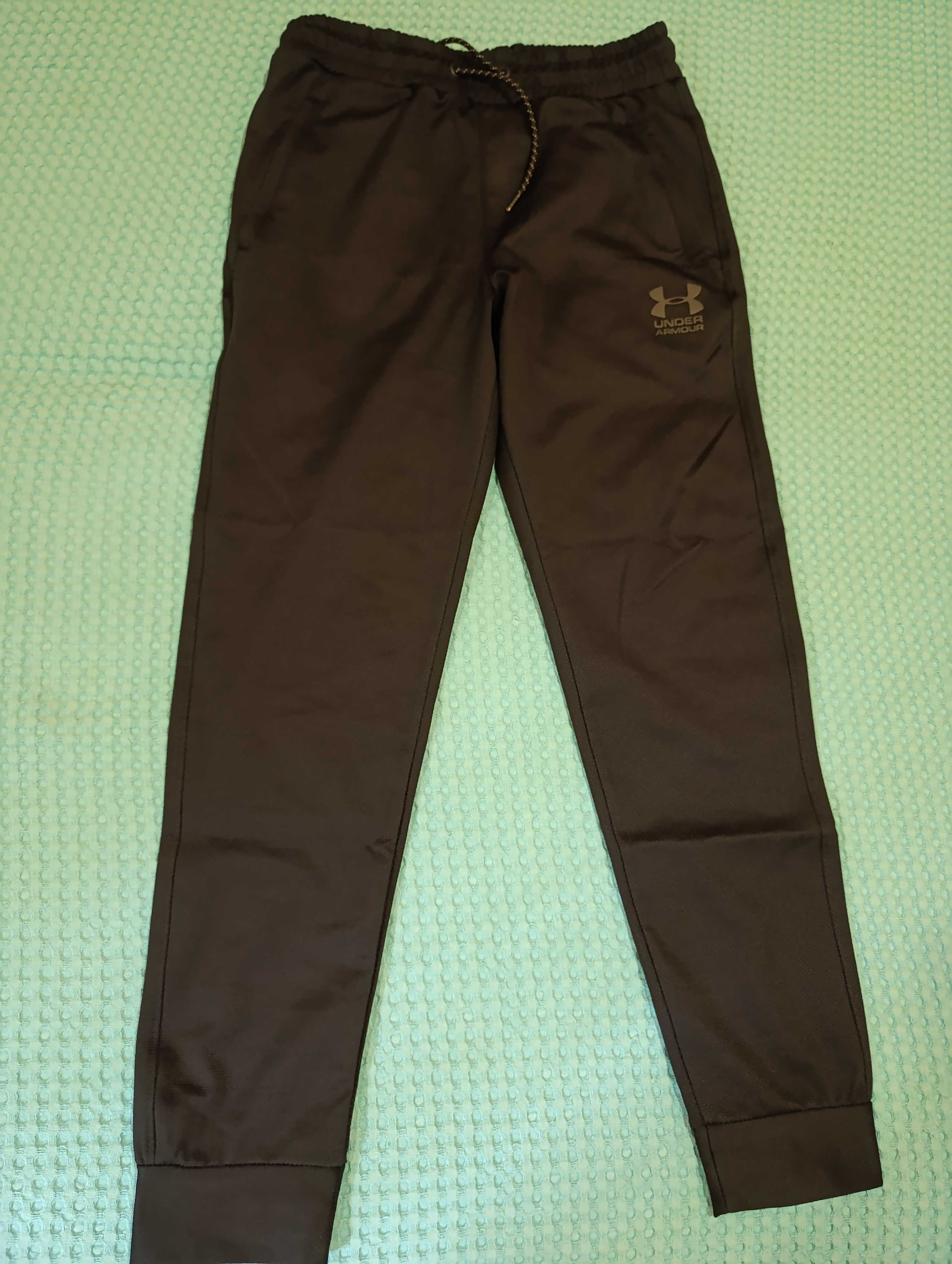 Спортивный мужской костюм UNDER ARMOUR ( M ). Оригинал!!!
