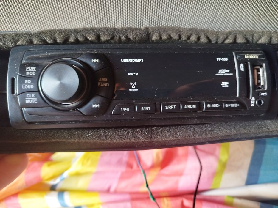 Продам магнитолу фантом