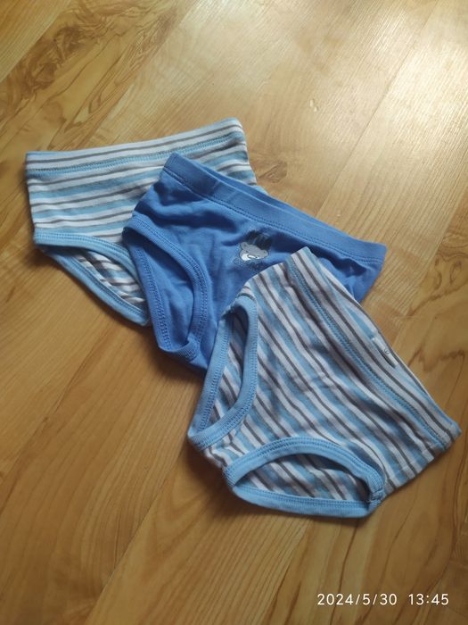 Majtusie niemowlęce