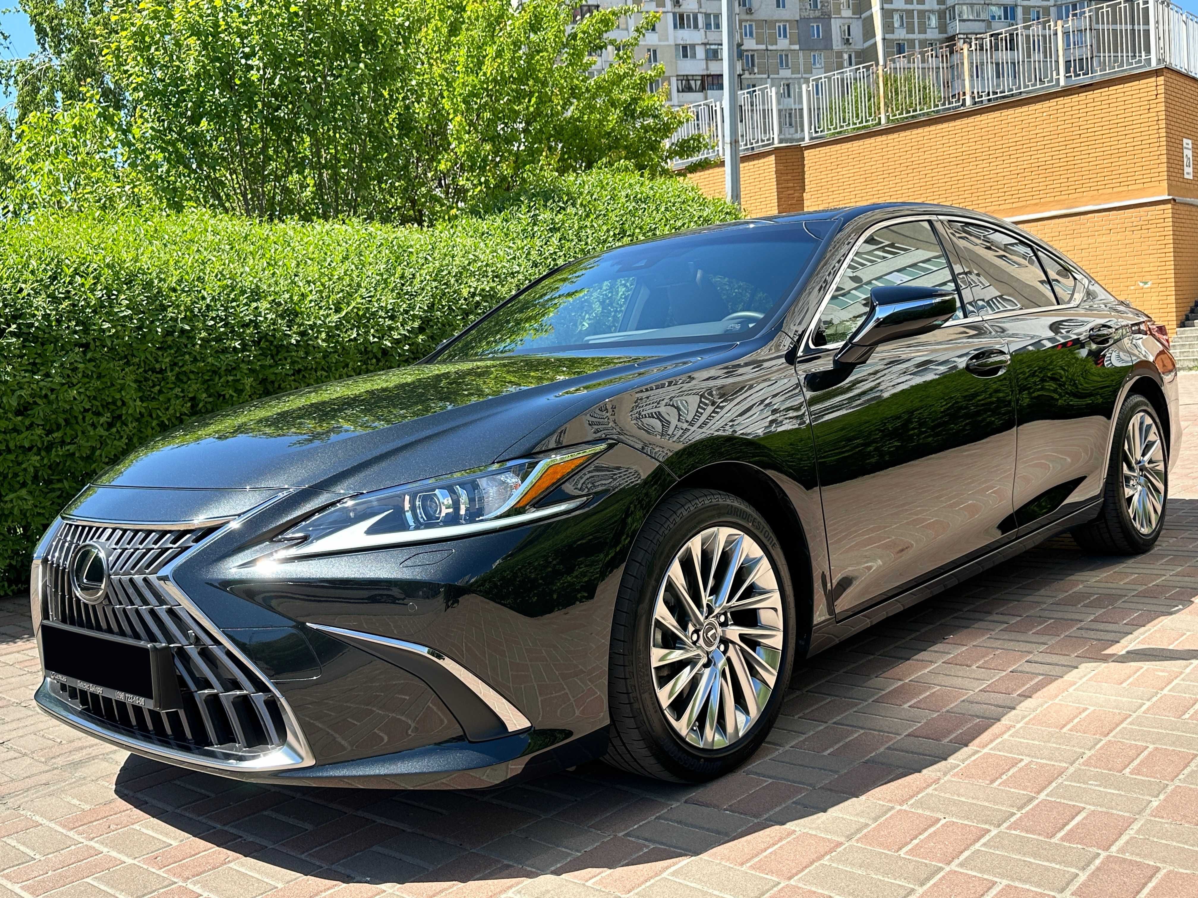 Lexus ES 300h 2023