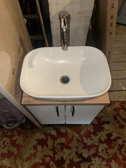 Szafka łazienkowa+ umywalka nablatowa+ bateria