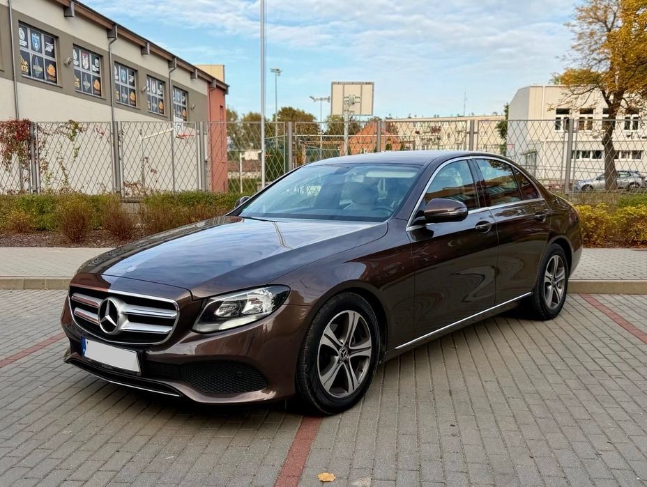 Mercedes-Benz Klasa E 2019r Lift 2.0d Avantgarde 9g Tronic Navi Skóra Stan Idealny
