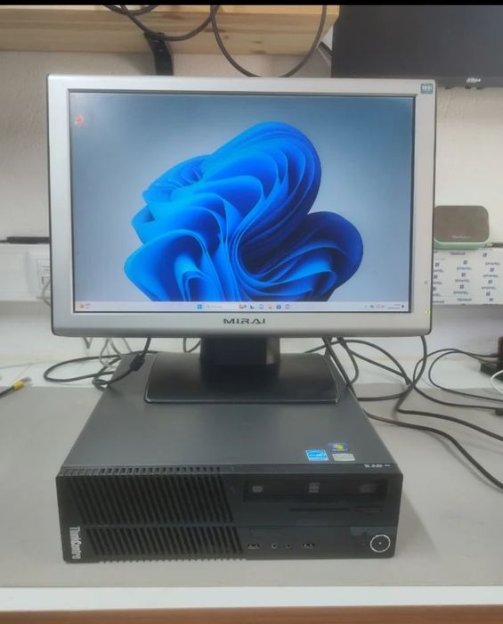 Computador Lenovo Windows 11 SSD e monitor 19"