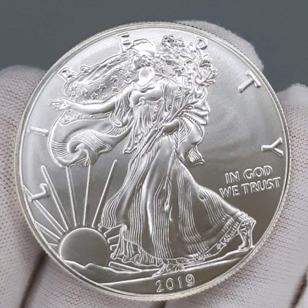 1 долар США.( Тип 1) Американський срібний орел. 2019. 1Oz. СЕРТИФІКАТ