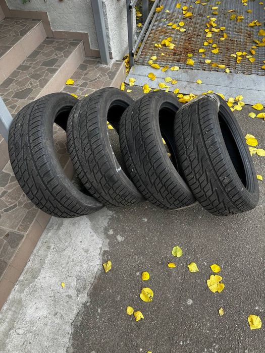 Зимові шини, р17