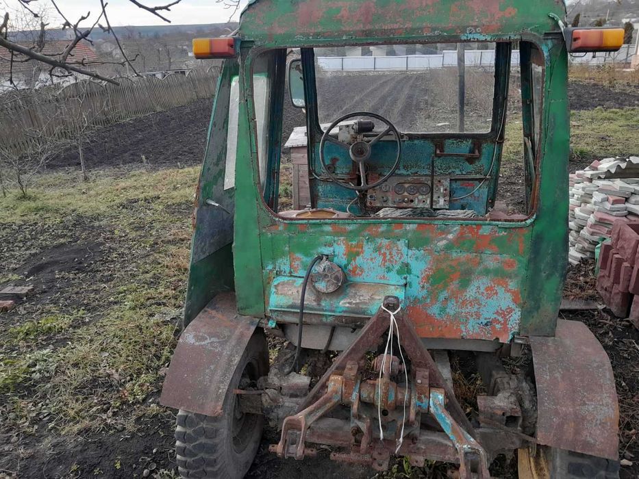 Продам 2 саморобні трактори .