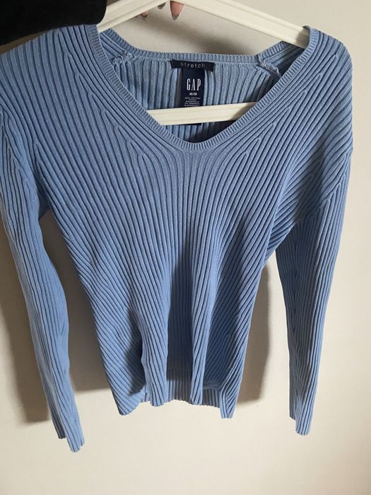 Sweter w prążki gap