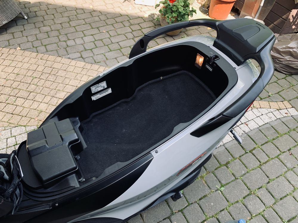 Piaggio Mp3 350 na kat.B,l5e 2018rok
