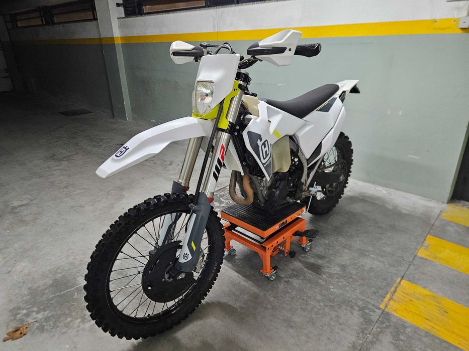Husqvarna FE 350 - 142h