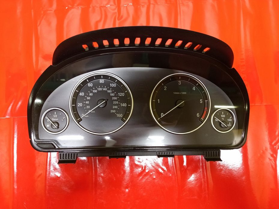 Панель приладова BMW X5 F15 щиток приладів приборка бмв ф15 Розборка