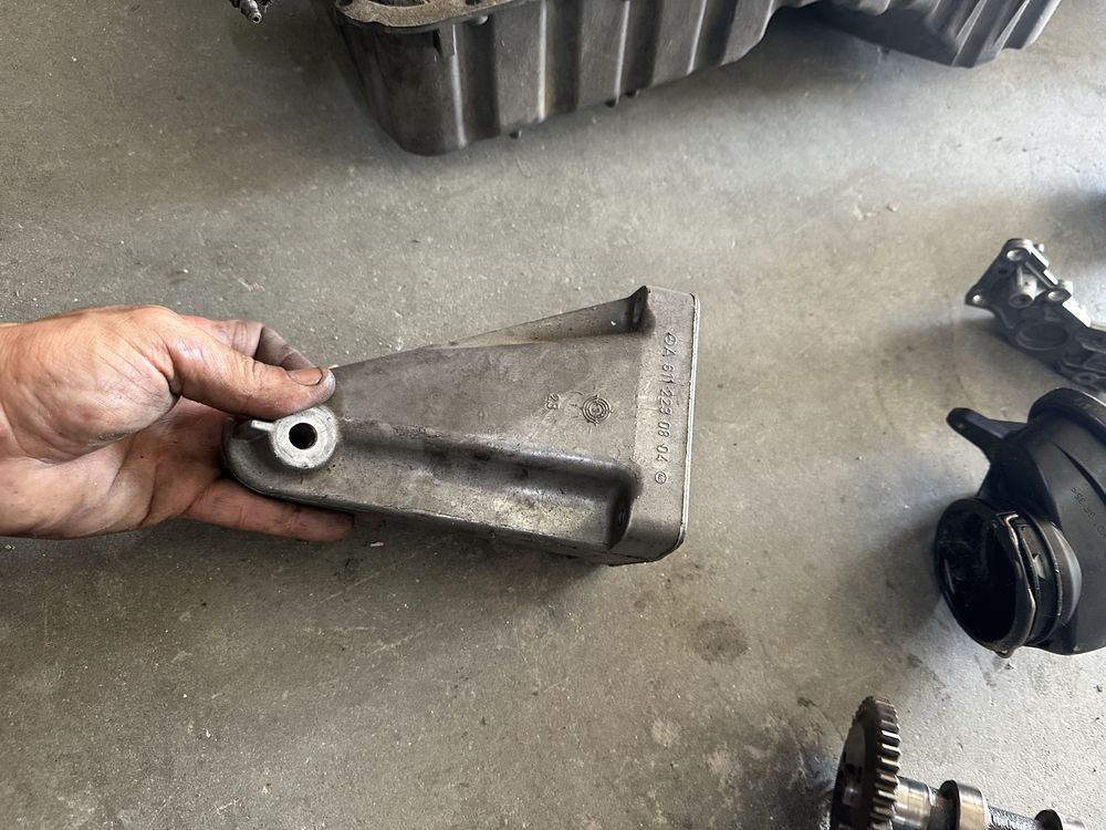 Vendo material mercedes om646 om647