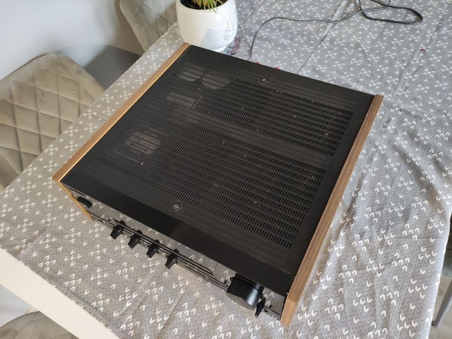 Najwyższy model Pioneer A-91D