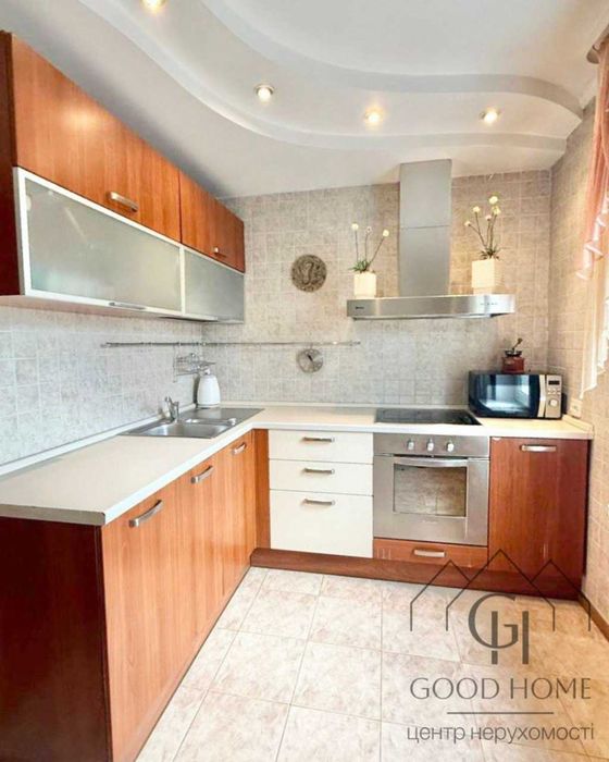 Продам 2-кімнатну квартиру, Срібнокільська 14, Дарницький р-н. 55 кв.м